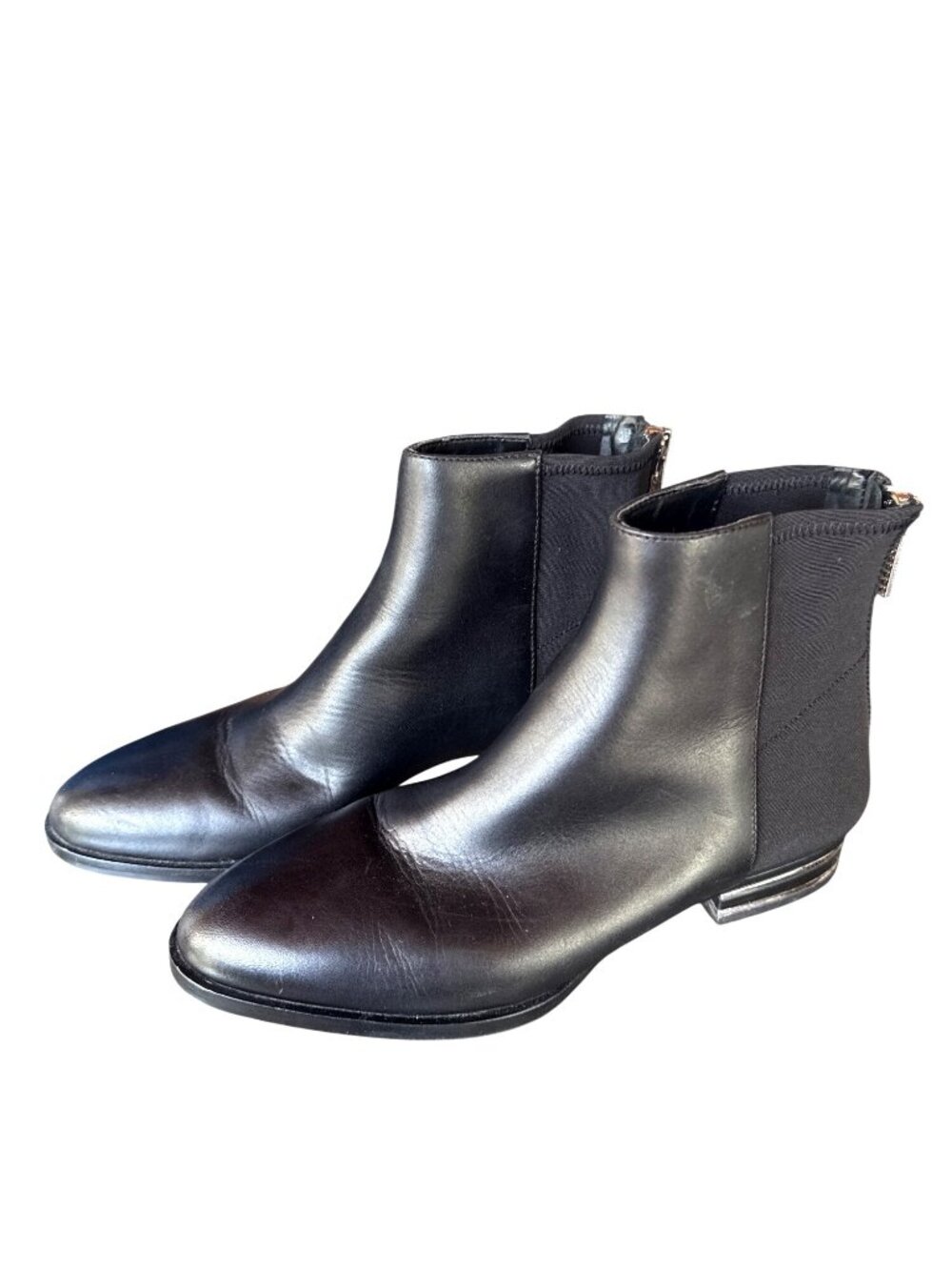 DKNY Black Leather Ankle Boots Size 7 Back Zipper Closure Low Heel Fall Fashion